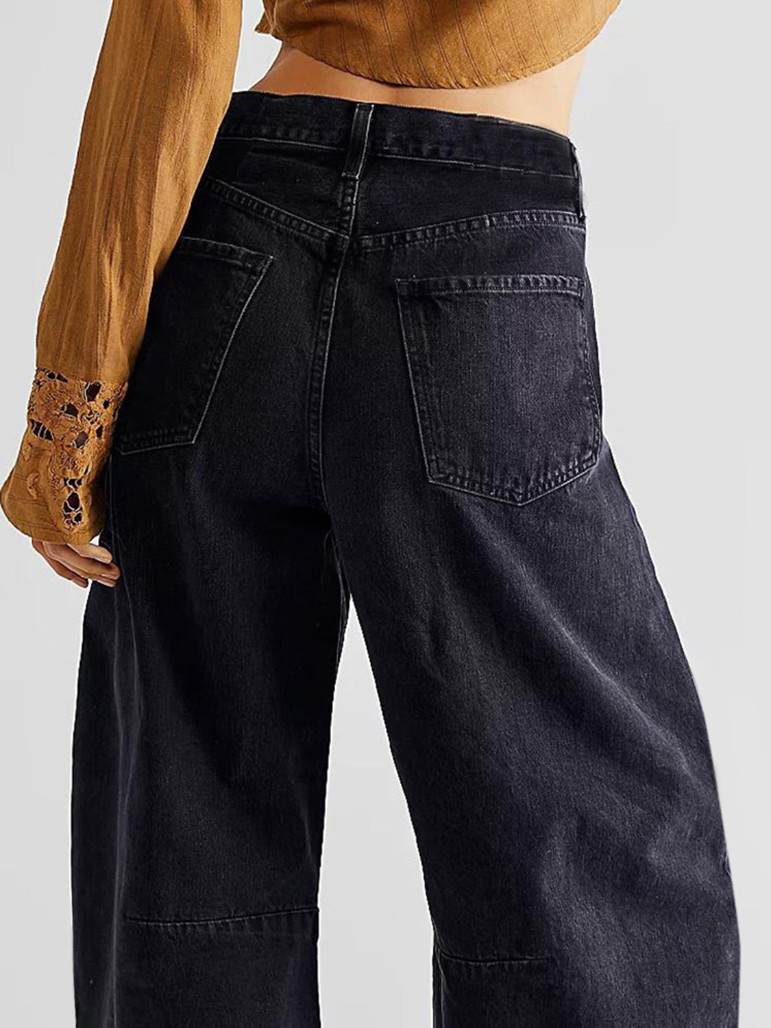 Raw Hem Barrel Jeans