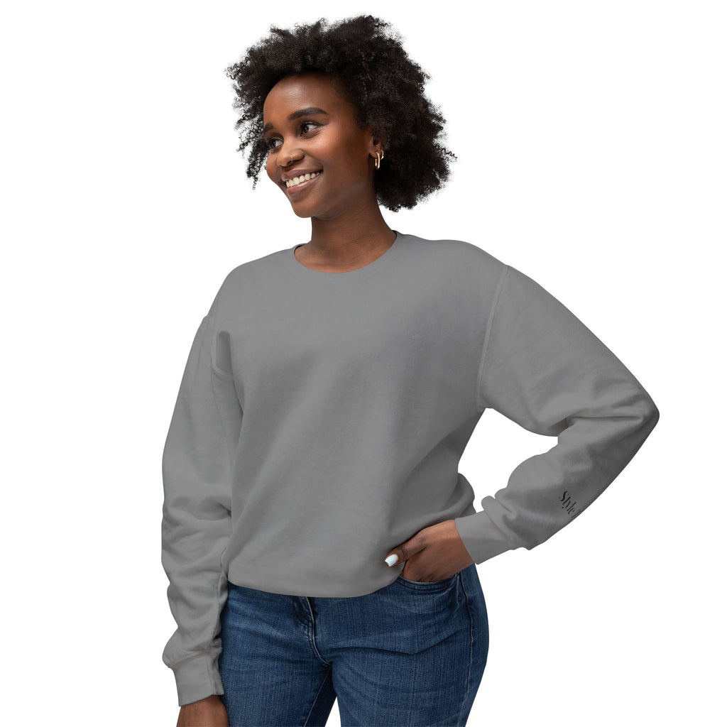 𝐒𝐓𝐘𝐋𝐄 𝐓𝐎 𝐅𝐈𝐓 Unisex Lightweight Crewneck Sweatshirt