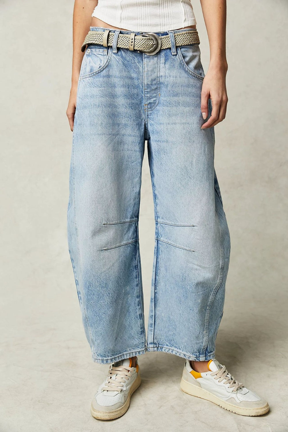 Barrel Jeans with Pockets