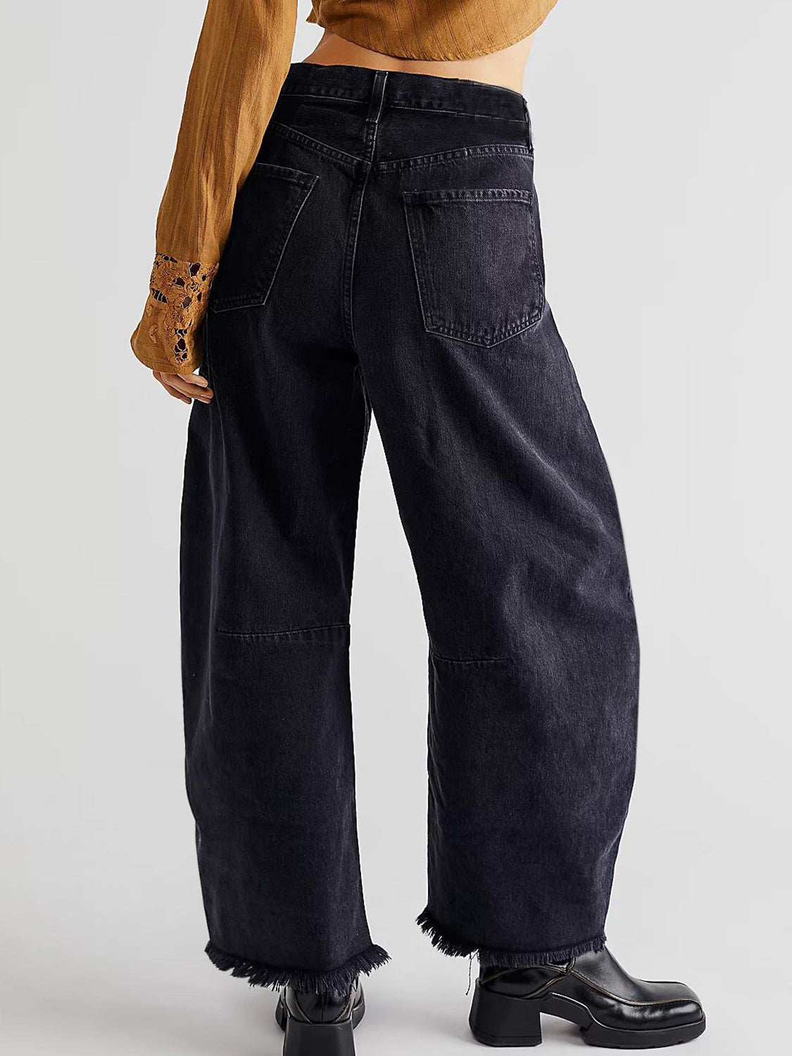 Raw Hem Barrel Jeans