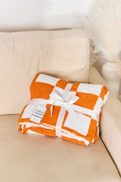 Cuddley Checkered Decorative Throw Blanket